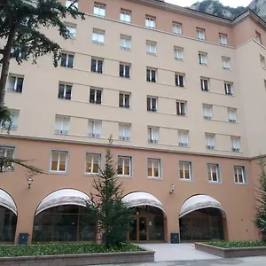 Abat Oliba Albergue